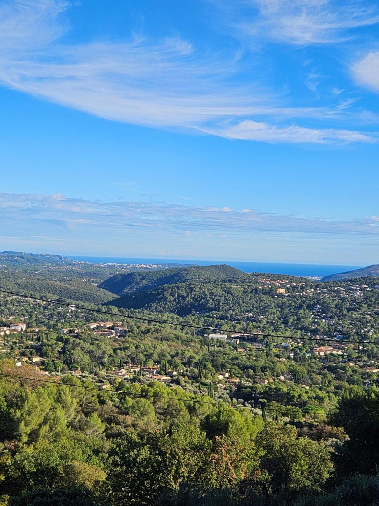 Vue Mer, Au Calme, Avec Jardin ! Spéracèdes Pokoj fotografie